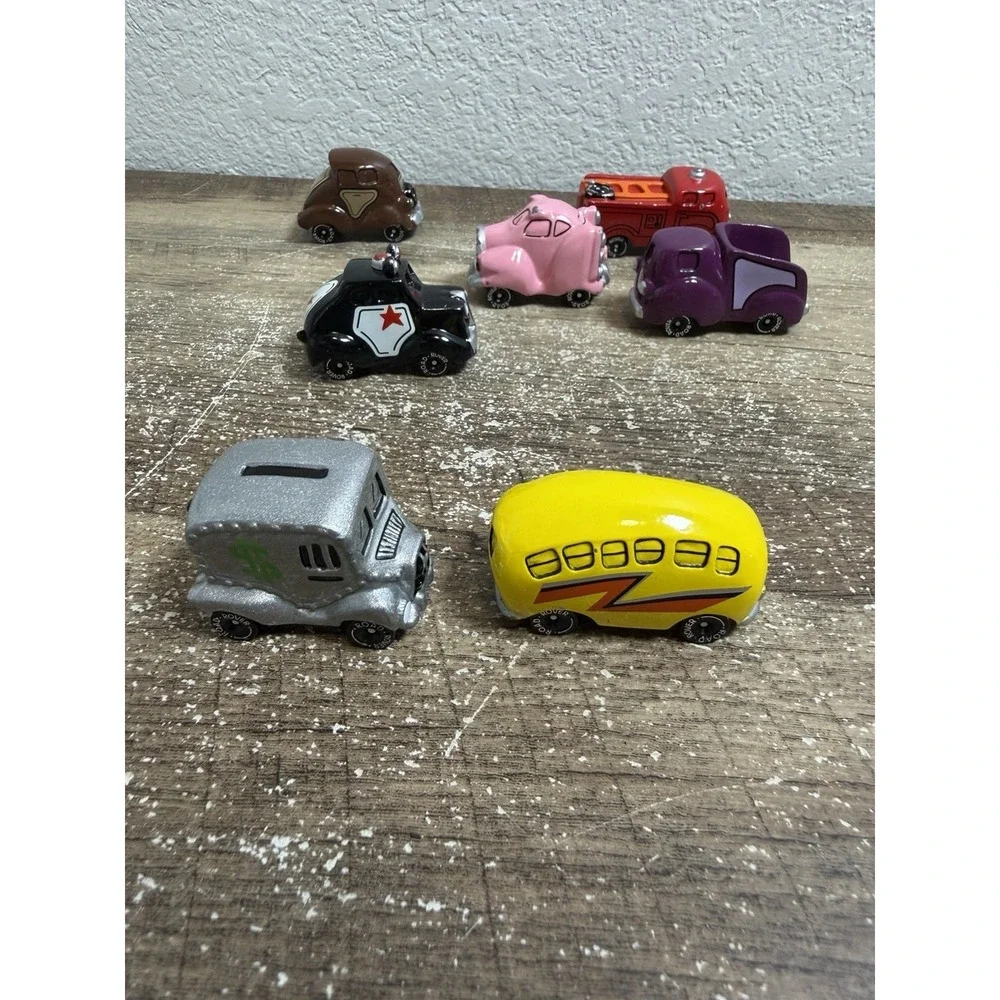 Lot Of 7 VTG  1984 HALLMARK CARDS ROAD ROVERS DIECAST TOY CARS